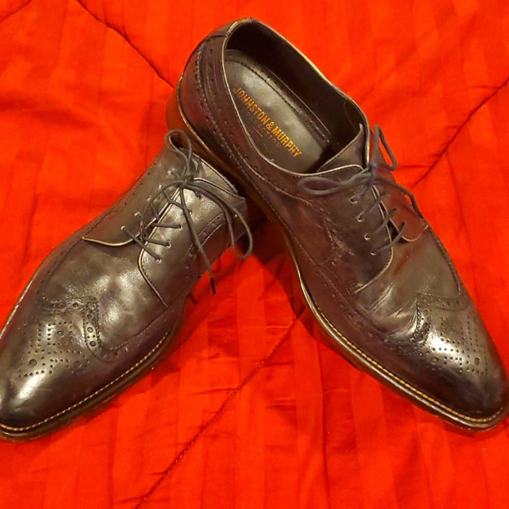 Johnson and Murphy Italy collection.